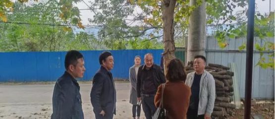 浉河区扎实推进土壤污染防治 筑牢耕地安全屏障——市环境攻坚办调研组开展专项调研指导